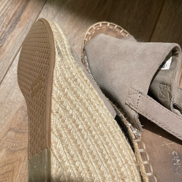 Toms Women's Espadrilles in Tan, Cream, Green, Gray - Picture 3 of 12